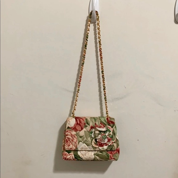CHANEL Floral Chain Handbag - Picture 1 of 8